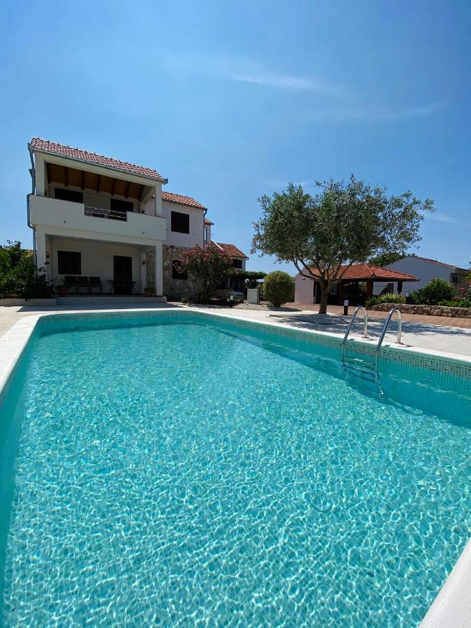Apartmani Svemir Drage Esterno foto