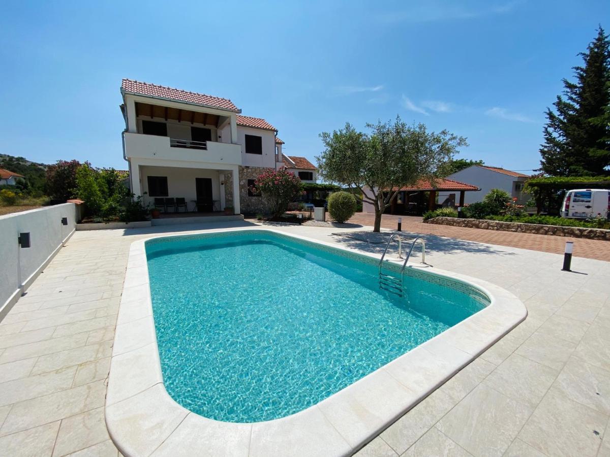 Apartmani Svemir Drage Esterno foto
