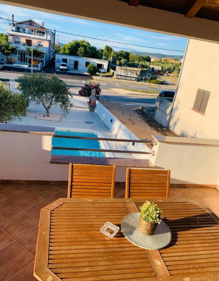 Apartmani Svemir Drage Esterno foto