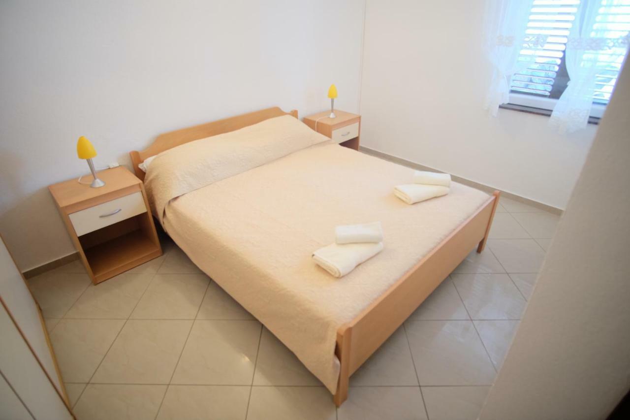 Apartmani Svemir Drage Esterno foto